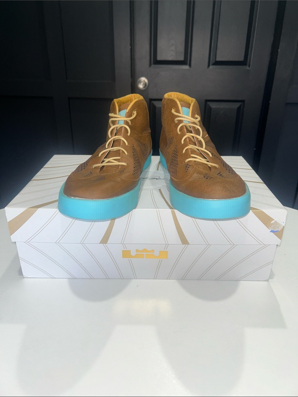 Nike LeBron X NSW “Hazelnut” Men’s Size 12.5 - Picture 4 of 9